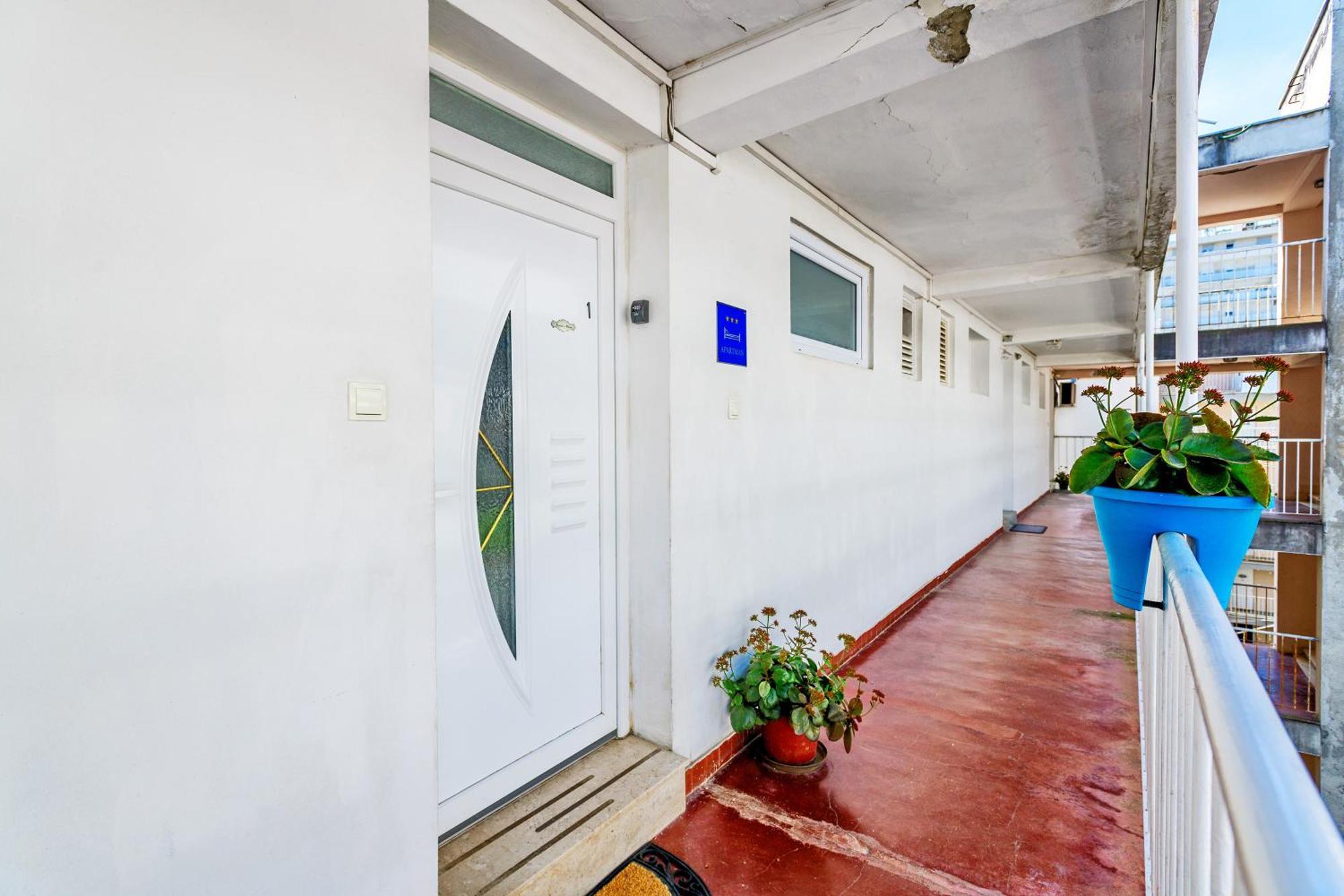 Fancy Apartment - Near The Zadar Bridge ภายนอก รูปภาพ